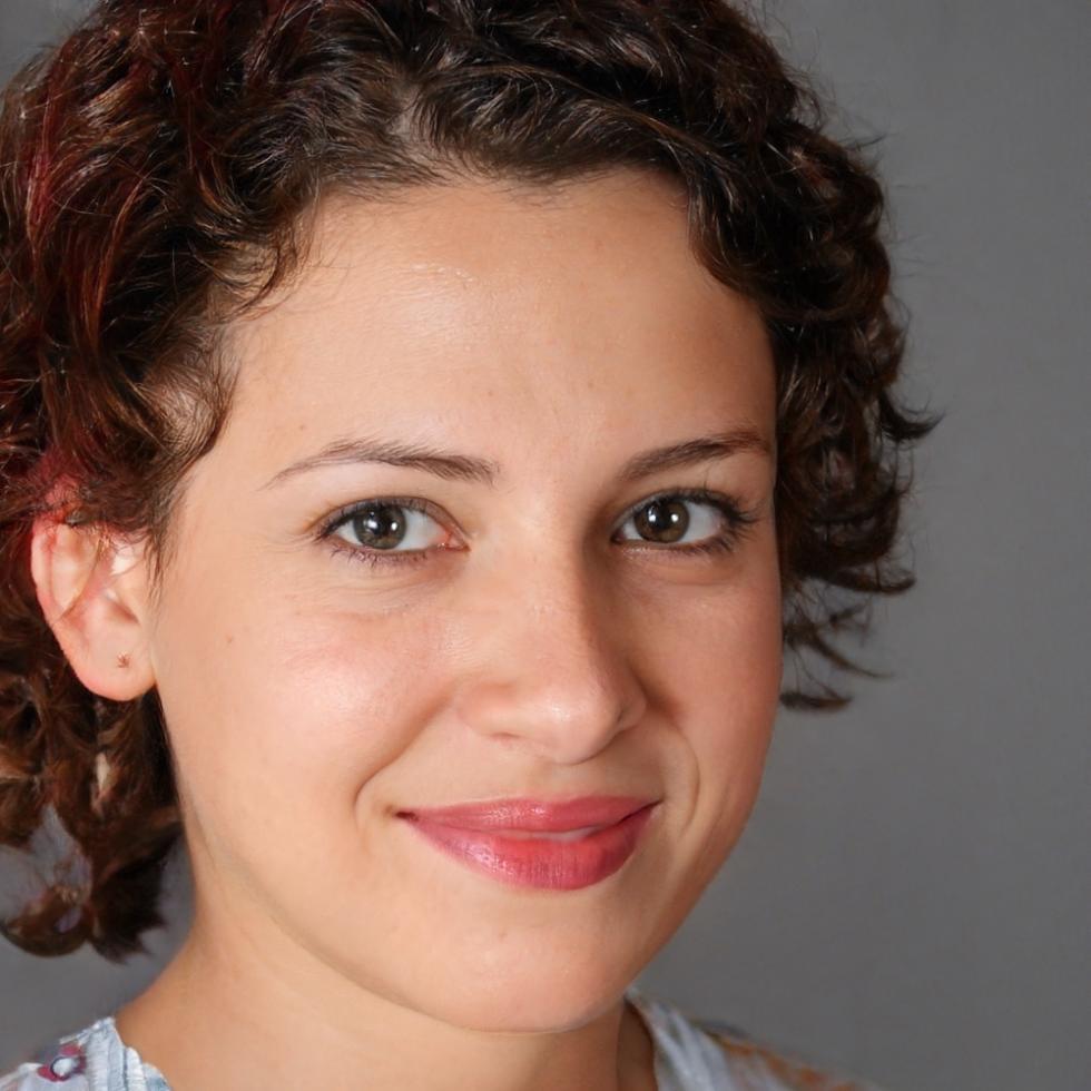 Carmen Valdés, Directora de Estrategia Financiera en aruxtivarpios